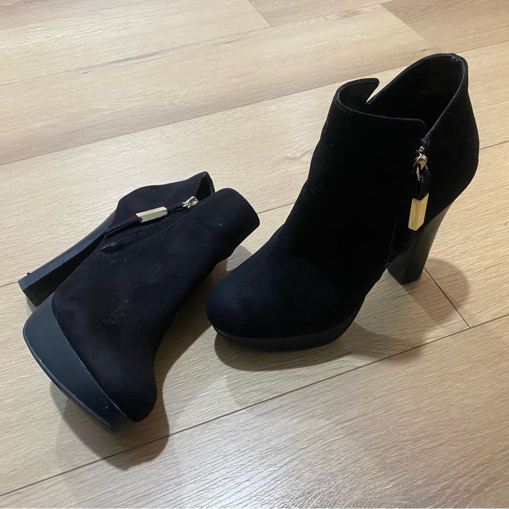 Aldo Black Suede Ankle Booties - Picture 3 of 10